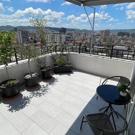 30°bs Rooftop * Tiran